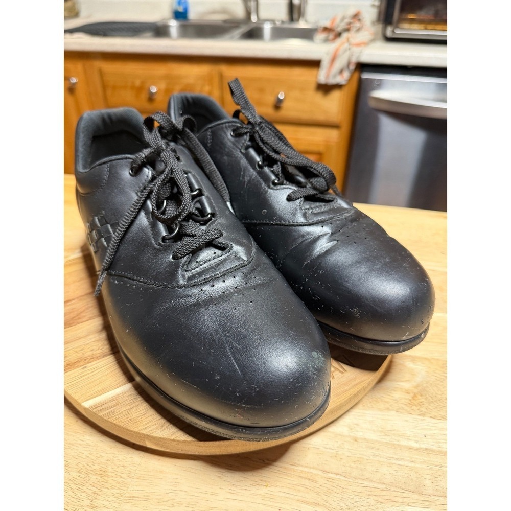 SAS Free Time Shoes Black Leather Lace Up Comfort Walking Shoes Women's Size 11